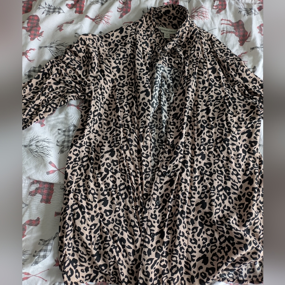 Leoppard Button Shirt Medium
